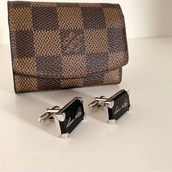 Louis Vuitton sterling silver trunk onyx cuff links in case - Picture 17 of 17